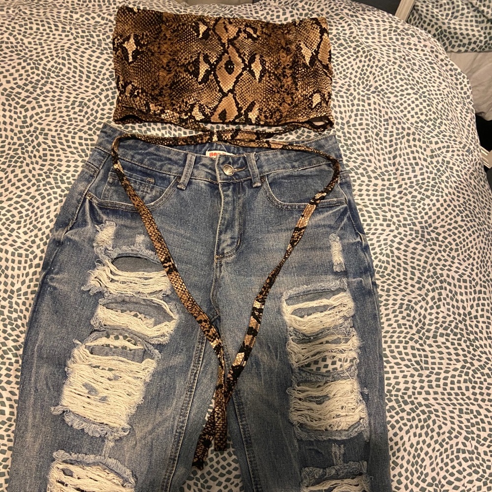 Crop Top & Ripped Jeans